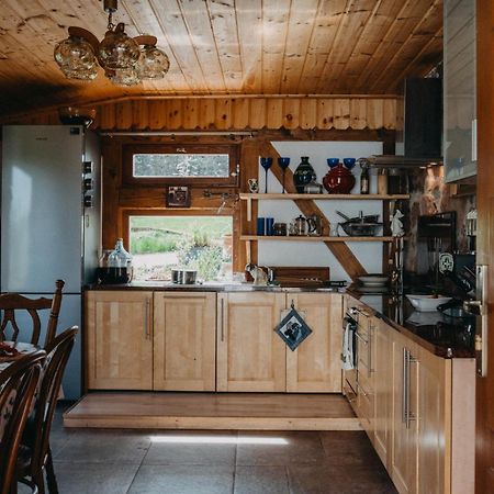 Gajraj Villa Radkow Bagian luar foto