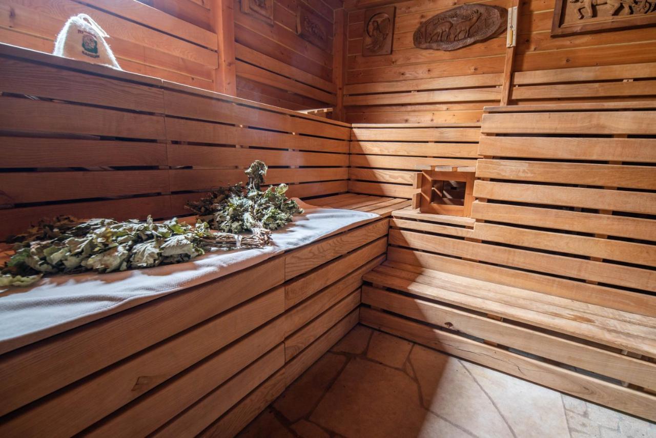 Gajraj Villa Radkow Bagian luar foto