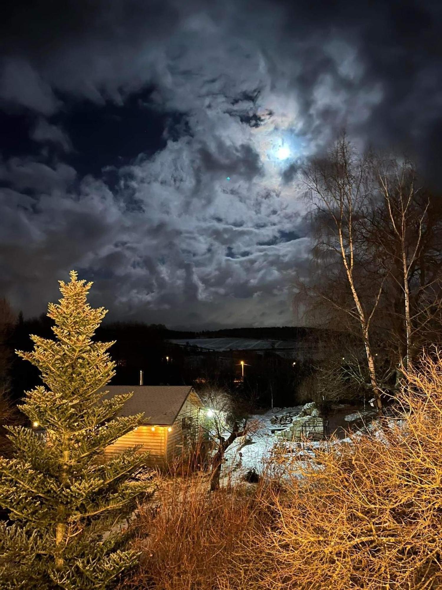 Gajraj Villa Radkow Bagian luar foto
