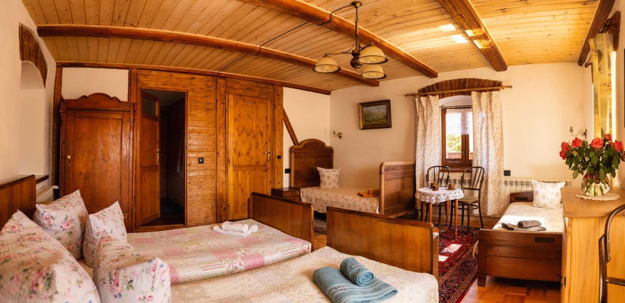 Gajraj Villa Radkow Bagian luar foto